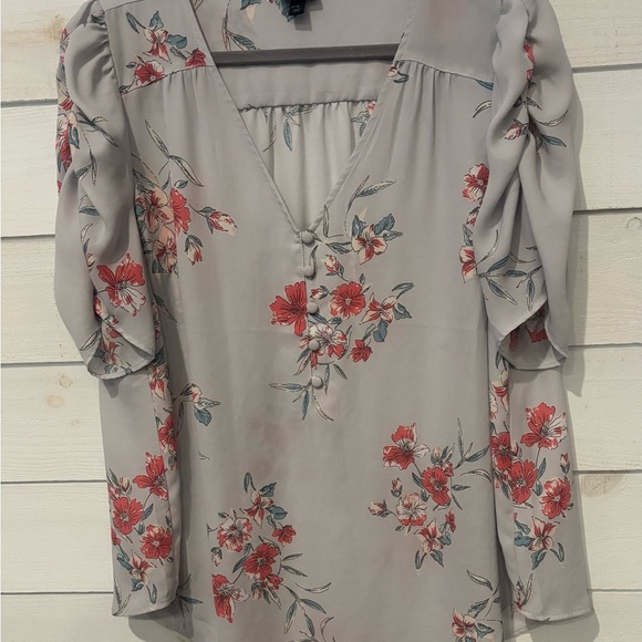TORRID Harper Floral top Plus Size 1 - Picture 2 of 16